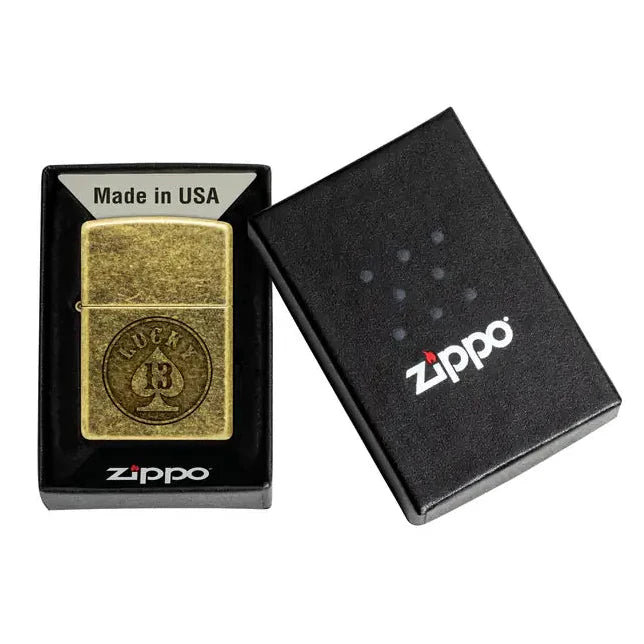 Zippo - Lucky 13 Motiv - Antik mässingständare